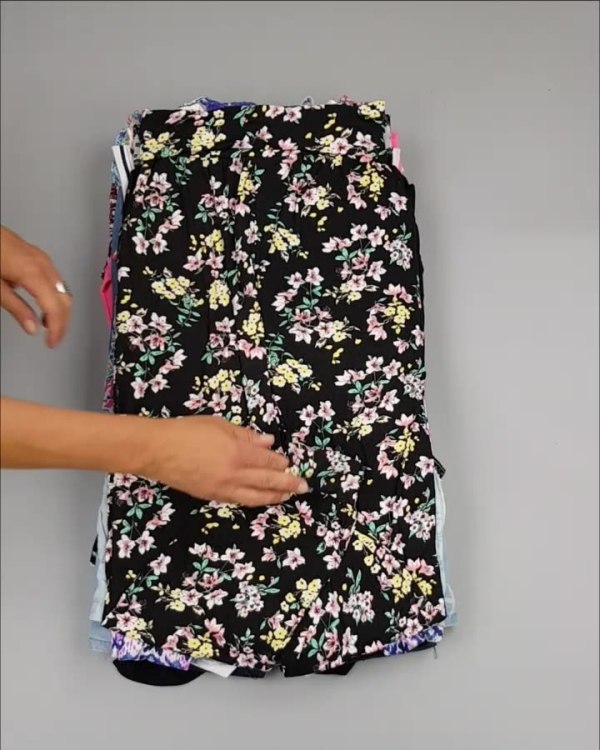 Фотография  701 - CUBUS детский микс лето (Children CUBUS mix)#15 кг, ЛОТ №2515 оптом в Вологде и Вологодской области