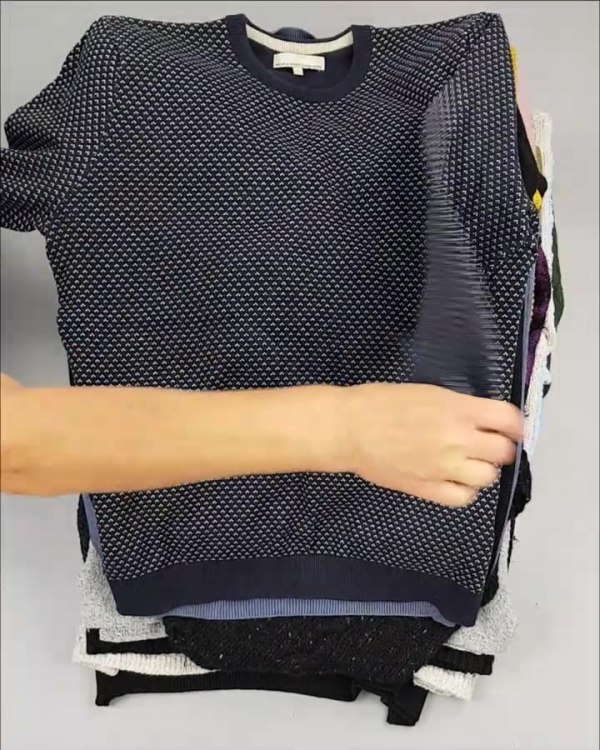 Фотография  584 - Джемпер муж+жен экстра#15 кг , Лот№2612 оптом в Вологде и Вологодской области