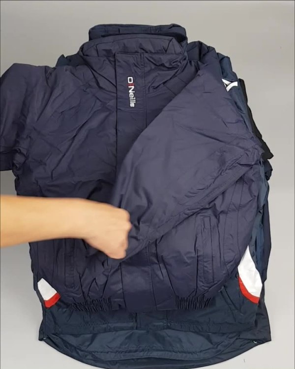 Фотография  283 - Куртки СПОРТ СТОК дети#10 кг , Лот№ 2641 оптом в Вологде и Вологодской области