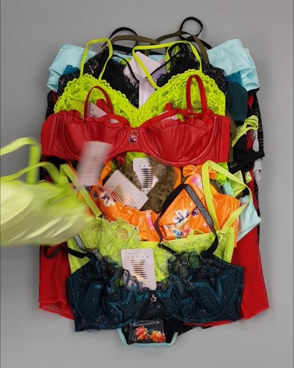 Фотография  591 - Нижнее белье Savage, 57 шт, ЛОТ №4043 оптом в Вологде и Вологодской области