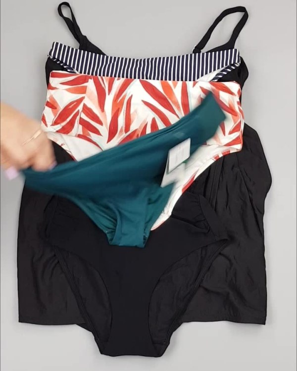 Фотография  546 - Купальники Chantelle#30 шт, ЛОТ №4410 оптом в Вологде и Вологодской области