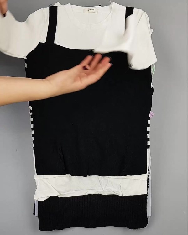 Фотография  457 - Джемпера легкие Корея#20 шт, ЛОТ №5083 оптом в Вологде и Вологодской области