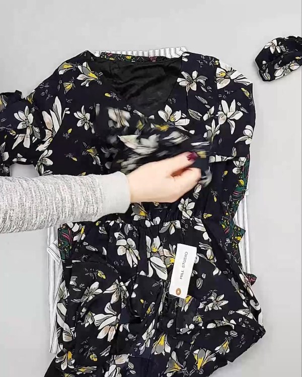 Фотография  604 - Платья Корея#20 шт, ЛОТ №5614 оптом в Вологде и Вологодской области