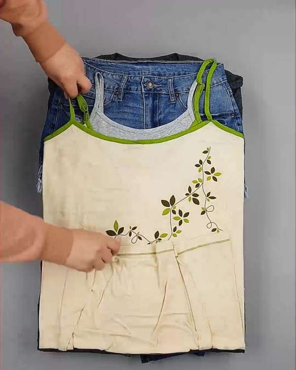 Фотография  943 - Англия СТОК лето#15 кг, ЛОТ №6004 оптом в Вологде и Вологодской области