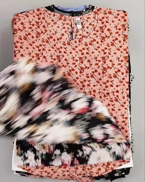 Фотография 341 - Блузки Bestseller 44#5 кг, ЛОТ №6082 оптом в Вологде и Вологодской области