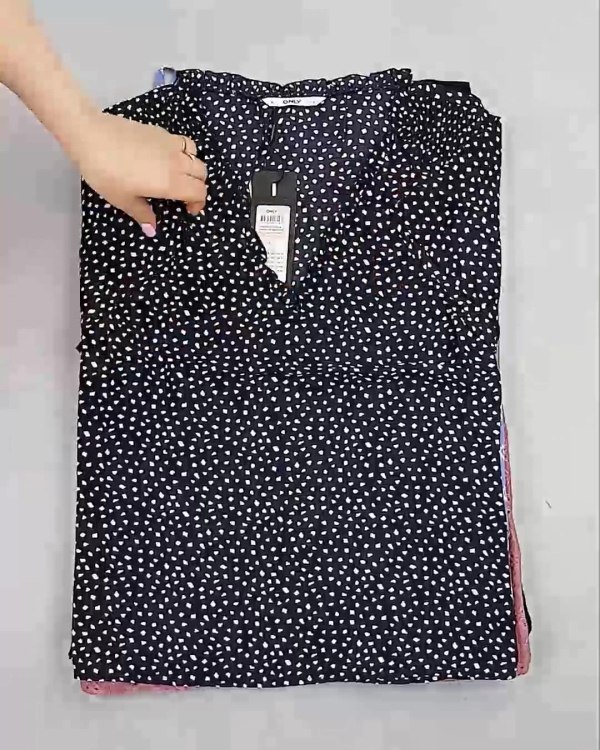 Фотография  244 - Блузки Bestseller 44#5 кг, ЛОТ №6084 оптом в Вологде и Вологодской области