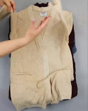 Фотография  208 - Кардиганы СТОК CAN#10 кг, ЛОТ №6474 оптом в Вологде и Вологодской области