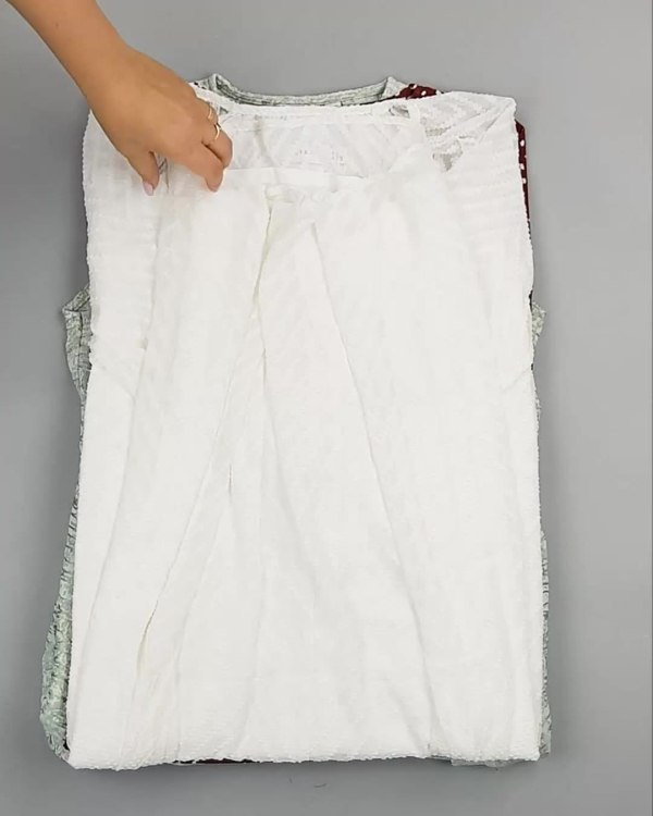 Фотография  825 - Платья Bestseller 44#5 кг, ЛОТ №6537 оптом в Вологде и Вологодской области