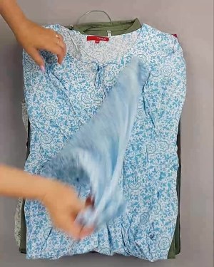 Фотография  486 - Платья Bestseller 44#5 кг, ЛОТ №6537 оптом в Вологде и Вологодской области