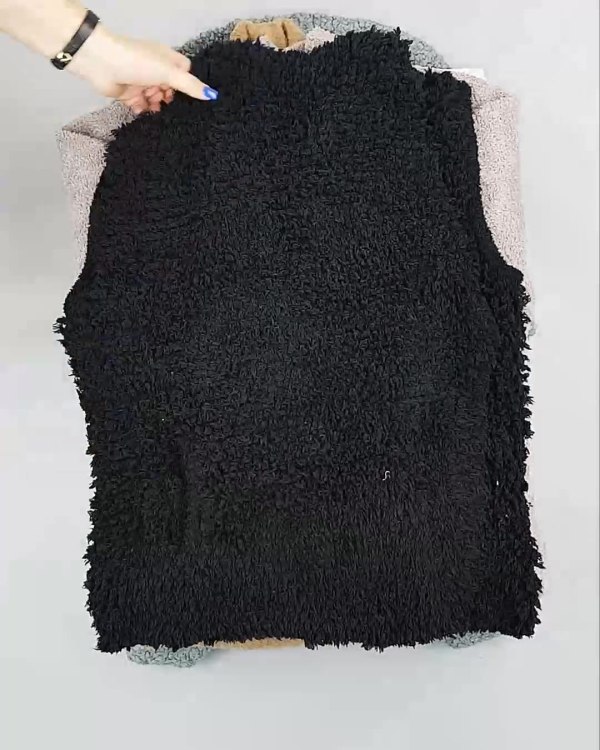 Фотография  682 - Кардиганы СТОК CAN#10 кг, ЛОТ №6887 оптом в Вологде и Вологодской области