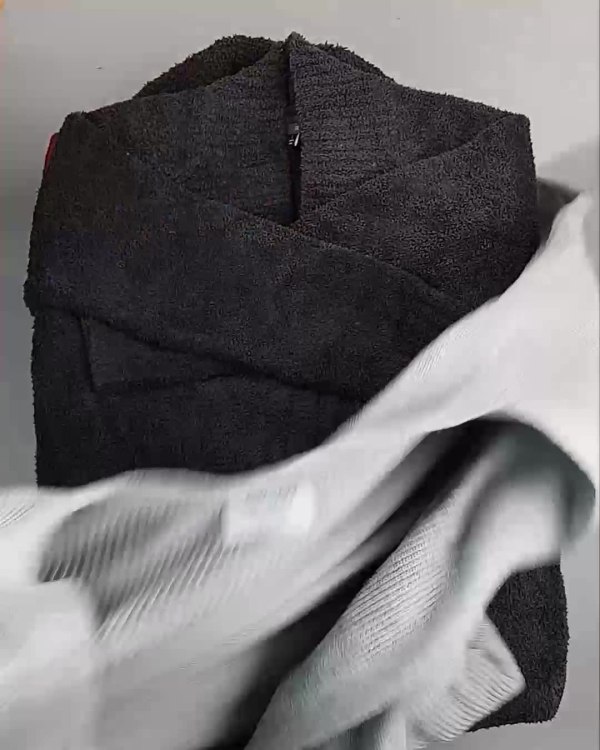 Фотография  733 - Кардиганы СТОК CAN#10 кг, ЛОТ №6888 оптом в Вологде и Вологодской области