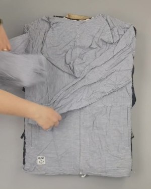 Фотография  427 - А 92602 Ветровки женские (Light Zipper jackets)#25 кг оптом в Вологде и Вологодской области