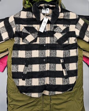 Купить Верхняя одежда BESTSELLER Дания#12 кг, ЛОТ №5189 оптом в Вологде и Вологодской области