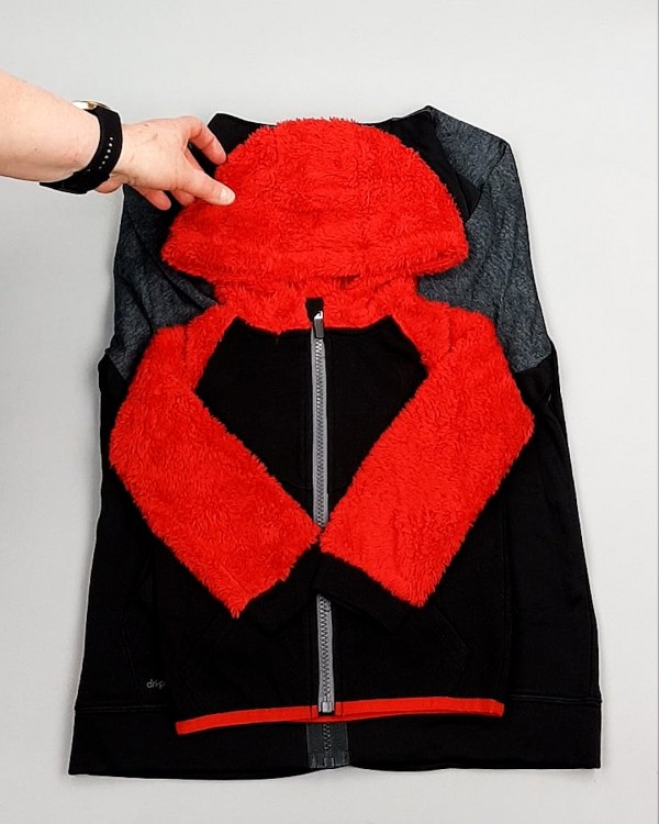 Фотография  174 - Спортивные костюмы дети CAN#6 кг оптом в Вологде и Вологодской области