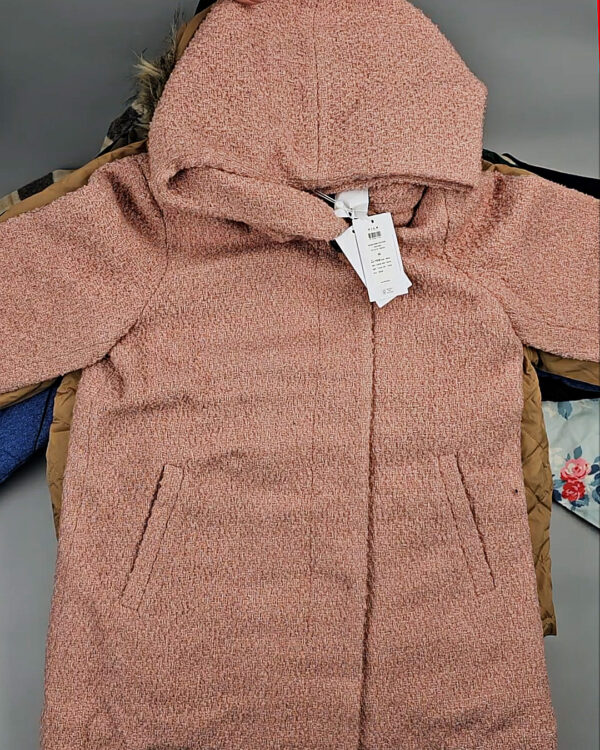 Фотография  888 - Верхняя одежда VILA#10,2 кг, ЛОТ №6826 оптом в Вологде и Вологодской области