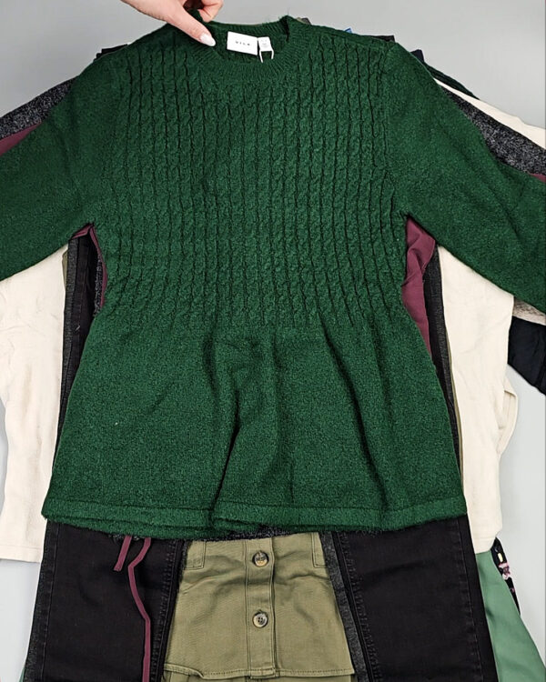 Фотография  636 - DK+Bestseller Winter mix 064#15 кг, ЛОТ СТ-10092 оптом в Вологде и Вологодской области