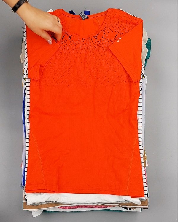 Фотография  121 - Cream Футболки поло женские#25 кг оптом в Вологде и Вологодской области