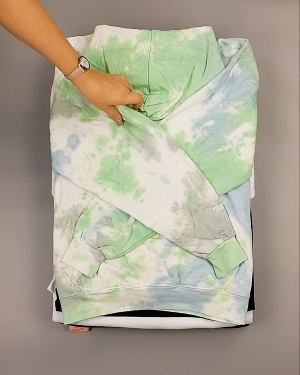 Фотография  647 - HOODIE CAN 084#10 кг, ЛОТ №7033 оптом в Вологде и Вологодской области