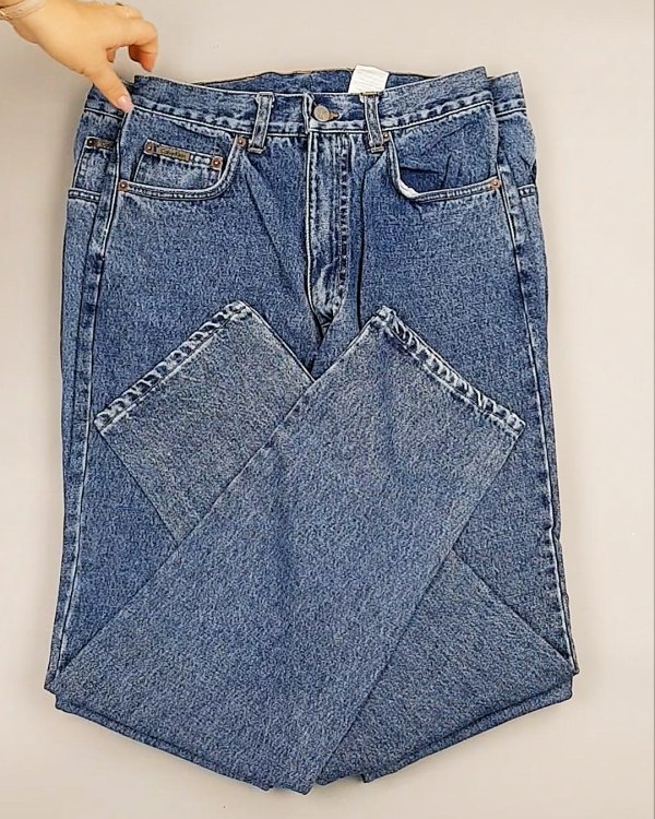 Фотография  589 - Джинсы CALVIN KLEIN муж #7,6 кг, ЛОТ №7020 оптом в Вологде и Вологодской области