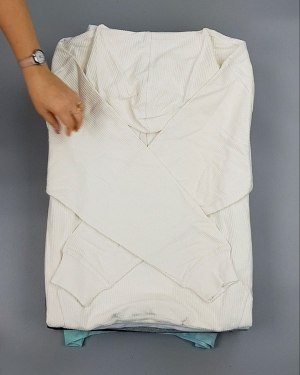 Фотография  521 - HOODIE CAN 084#10 кг, ЛОТ №7034 оптом в Вологде и Вологодской области