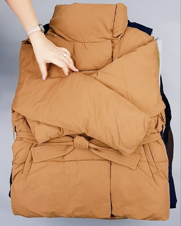 Фотография  908 - Верхняя одежда Дания#9,9 кг, ЛОТ №7057 оптом в Вологде и Вологодской области