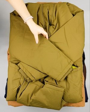 Фотография  659 - Верхняя одежда Дания#9,9 кг, ЛОТ №7057 оптом в Вологде и Вологодской области