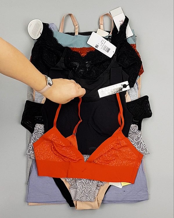 Фотография  628 - Нижнее белье TRIUMPH 104#33 шт, ЛОТ №7134 оптом в Вологде и Вологодской области