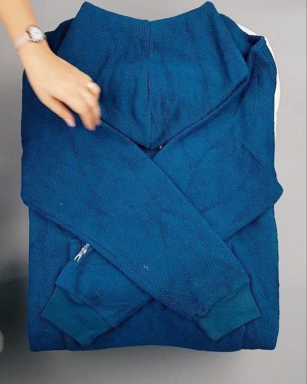 Фотография  910 - HOODIE CAN 084#10 кг, ЛОТ №7033 оптом в Вологде и Вологодской области