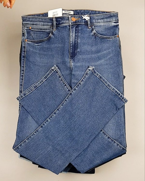 Фотография  941 - Джинсы WRANGLER м/ж#8,1 кг, ЛОТ №7011 оптом в Вологде и Вологодской области