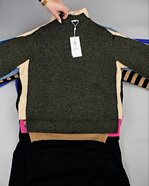 Фотография  306 - Джемпера Bestseller 104#7 кг, ЛОТ СТ-10040 оптом в Вологде и Вологодской области