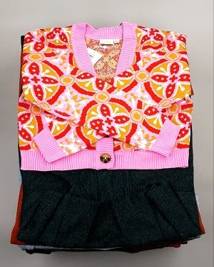 Купить Кардиганы VILA W 104#7 кг, ЛОТ №7384 оптом в Вологде и Вологодской области