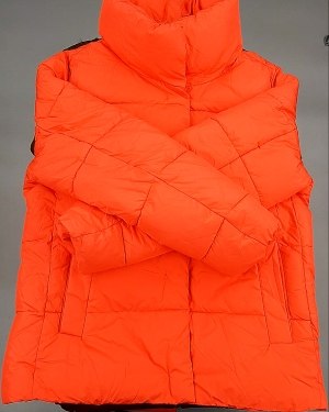 Купить Верхняя одежда AMAZON жен 015#10 кг, ЛОТ №7712 оптом в Вологде и Вологодской области