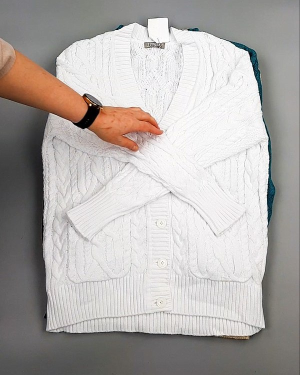 Фотография  702 - Джемпера СТОК CAN 084#7 кг оптом в Вологде и Вологодской области