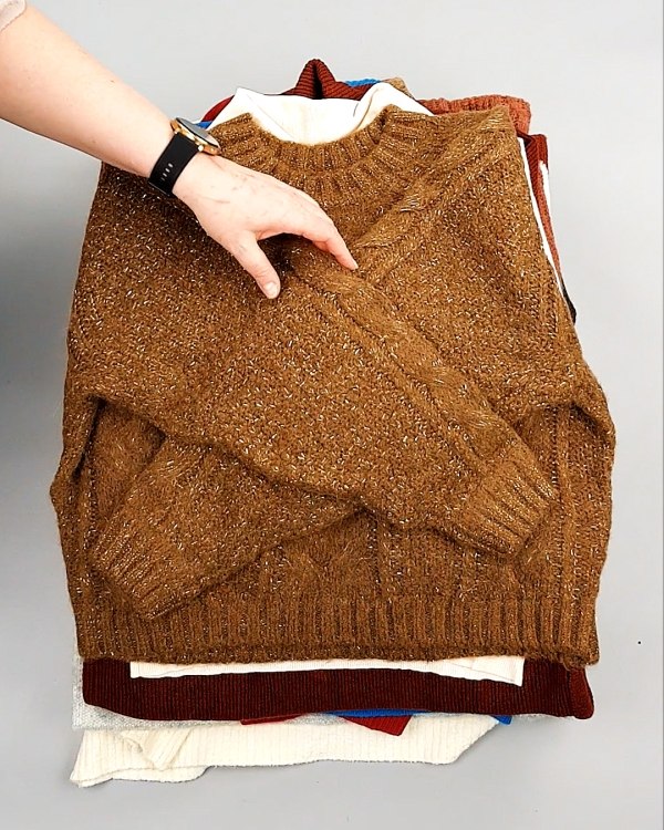 Фотография  202 - Джемпера СТОК CAN 084#7 кг, ЛОТ №7651 оптом в Вологде и Вологодской области