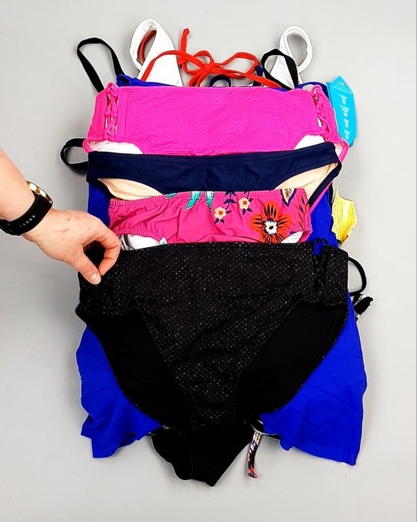 Фотография  394 - Купальники СТОК CAN 124#5 кг, ЛОТ №7690 оптом в Вологде и Вологодской области