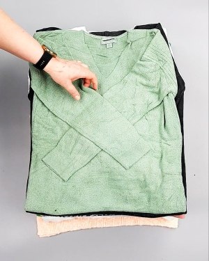 Фотография  716 - Джемпера легкие СТОК CAN 084#7 кг, ЛОТ №7635 оптом в Вологде и Вологодской области