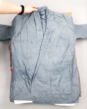 Фотография  827 - Кардиганы СТОК CAN 084#7 кг, ЛОТ №7673 оптом в Вологде и Вологодской области