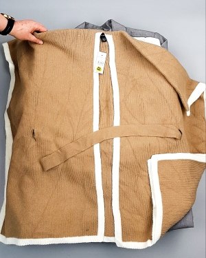 Фотография  810 - Кардиганы СТОК CAN 084#7 кг, ЛОТ №7673 оптом в Вологде и Вологодской области