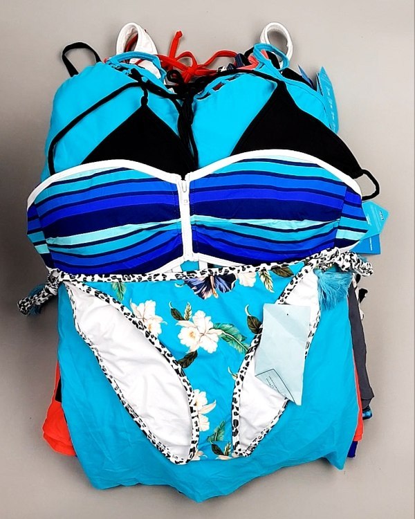 Фотография  644 - Купальники СТОК CAN 124#5 кг, ЛОТ №7690 оптом в Вологде и Вологодской области