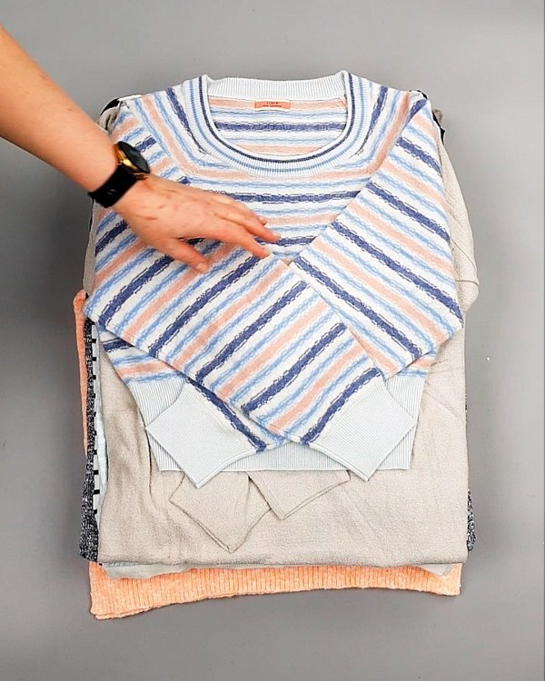 Фотография  681 - Джемпера легкие СТОК CAN 084#7 кг, ЛОТ №7635 оптом в Вологде и Вологодской области