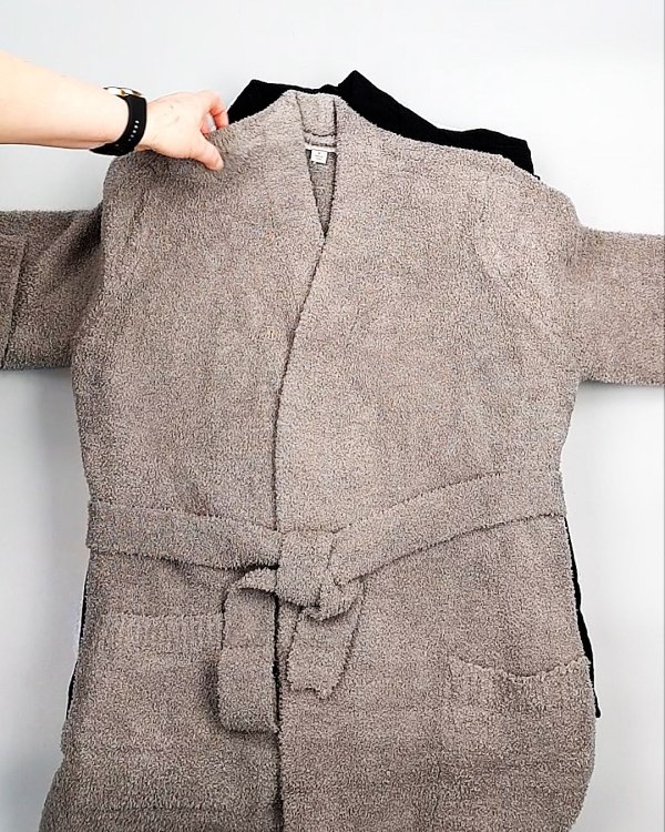 Фотография  399 - Кардиганы СТОК CAN 084#7 кг, ЛОТ №7671 оптом в Вологде и Вологодской области