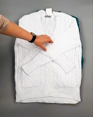 Фотография 182 - Джемпера СТОК CAN 084#7 кг, ЛОТ №7647 оптом в Вологде и Вологодской области