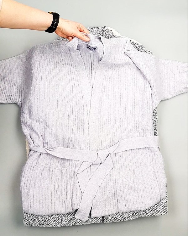 Фотография  387 - Кардиганы СТОК CAN 084#7 кг, ЛОТ №7671 оптом в Вологде и Вологодской области