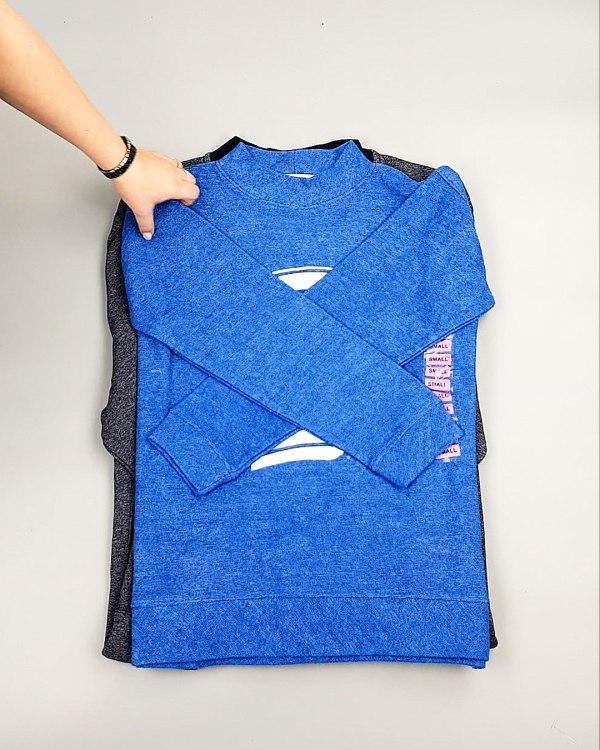 Фотография  468 - SWEATSHIRT CAN 084#10 кг, ЛОТ №7621 оптом в Вологде и Вологодской области