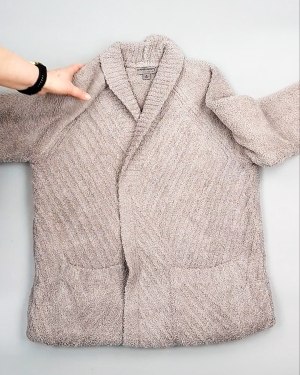 Фотография  793 - Кардиганы СТОК CAN 084#7 кг, ЛОТ №7673 оптом в Вологде и Вологодской области