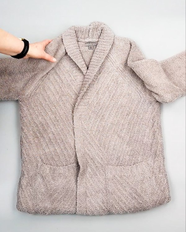 Фотография  652 - Кардиганы СТОК CAN 084#7 кг, ЛОТ №7673 оптом в Вологде и Вологодской области