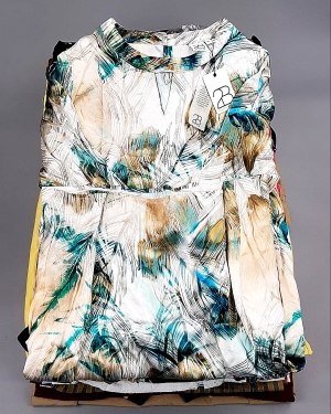 Купить DK, Bestseller + Summer mix#15 кг, ЛОТ №7926 оптом в Вологде и Вологодской области