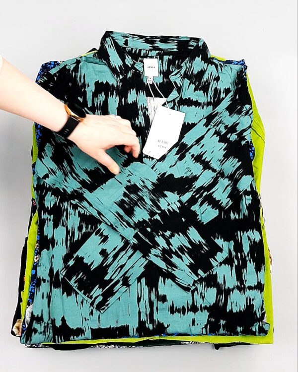 Фотография  901 - Блузки Bestseller+DK 035#5 кг, ЛОТ №8096 оптом в Вологде и Вологодской области