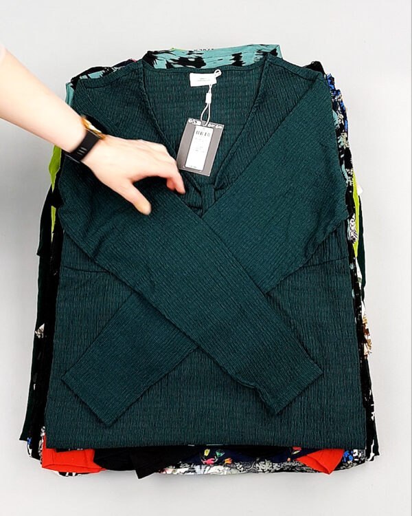 Фотография  506 - Блузки Bestseller+DK 035#5 кг, ЛОТ №8097 оптом в Вологде и Вологодской области