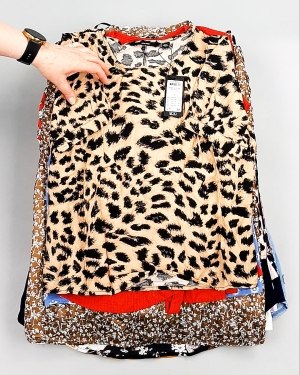 Фотография  721 - Блузки Bestseller 44#5 кг, ЛОТ №8026 оптом в Вологде и Вологодской области